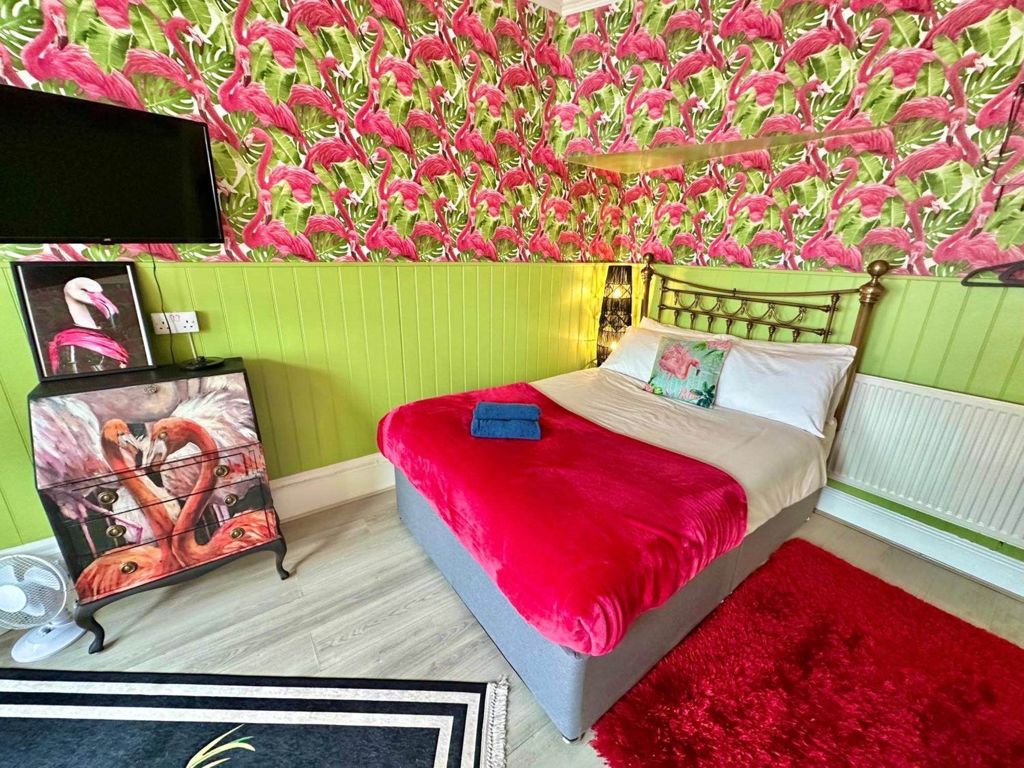 Lemur Lodge - Boutique Apartments - Short Stroll To The Beach Μπόρνμουθ Εξωτερικό φωτογραφία