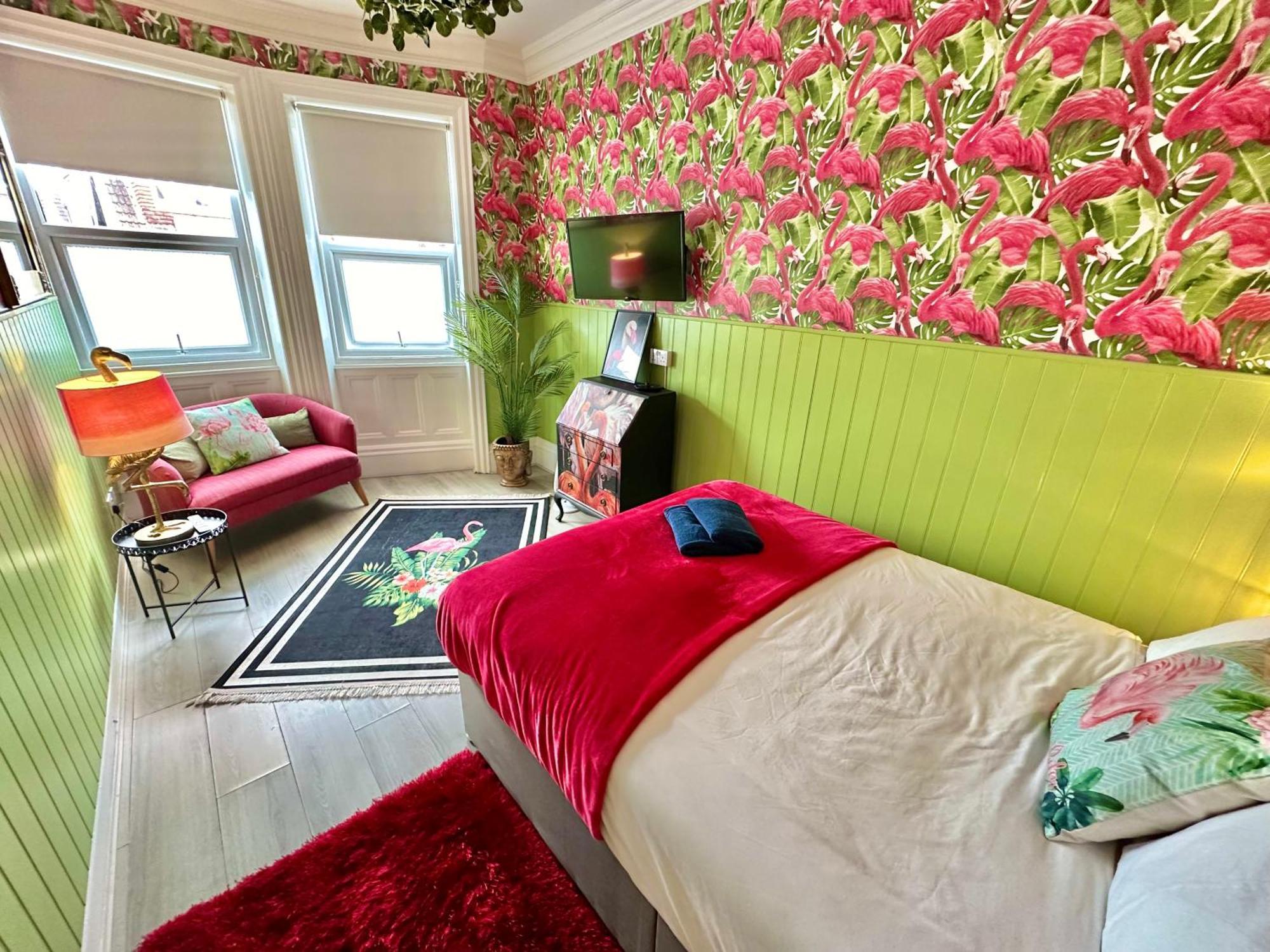 Lemur Lodge - Boutique Apartments - Short Stroll To The Beach Μπόρνμουθ Εξωτερικό φωτογραφία