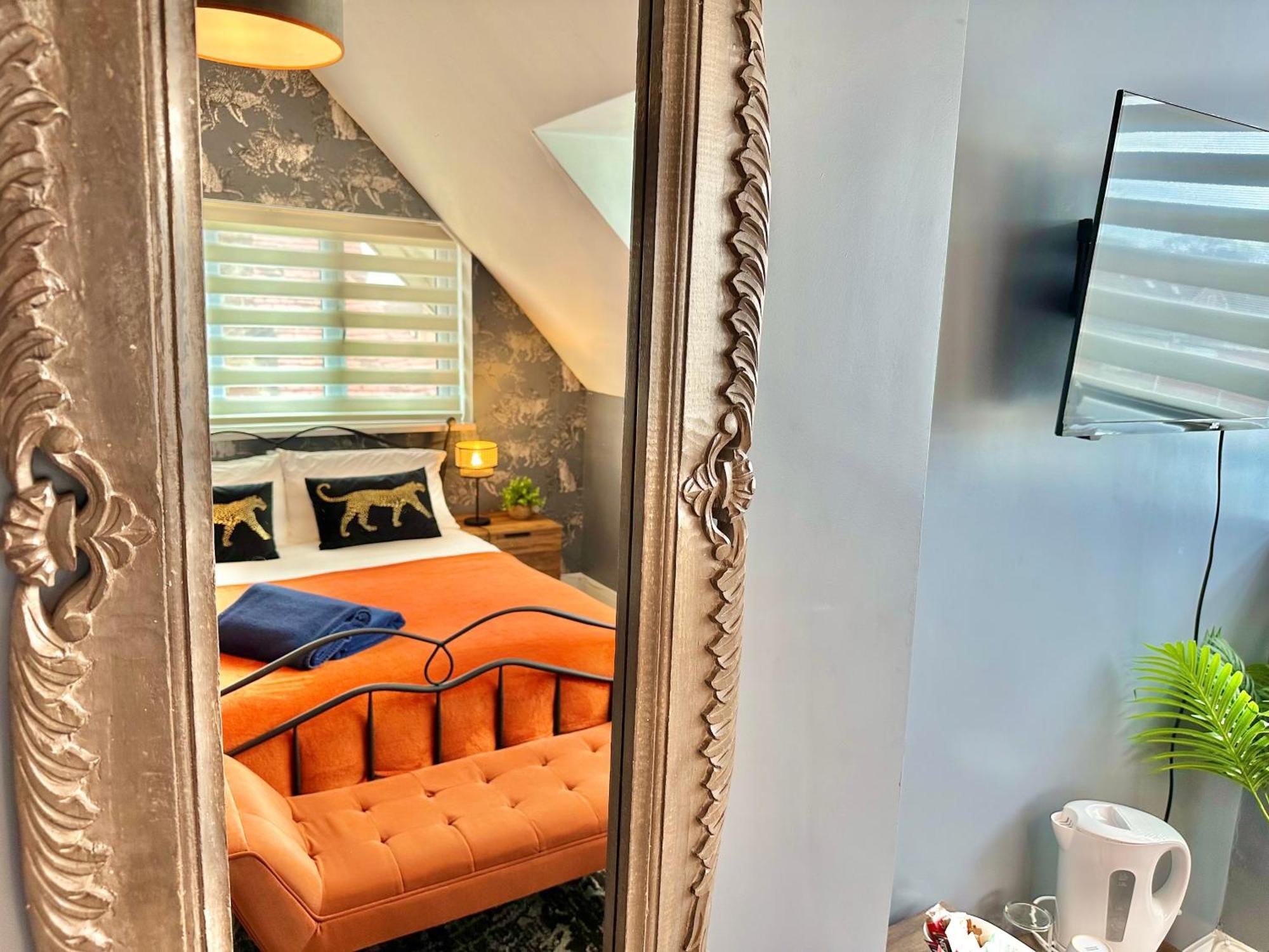 Lemur Lodge - Boutique Apartments - Short Stroll To The Beach Μπόρνμουθ Εξωτερικό φωτογραφία