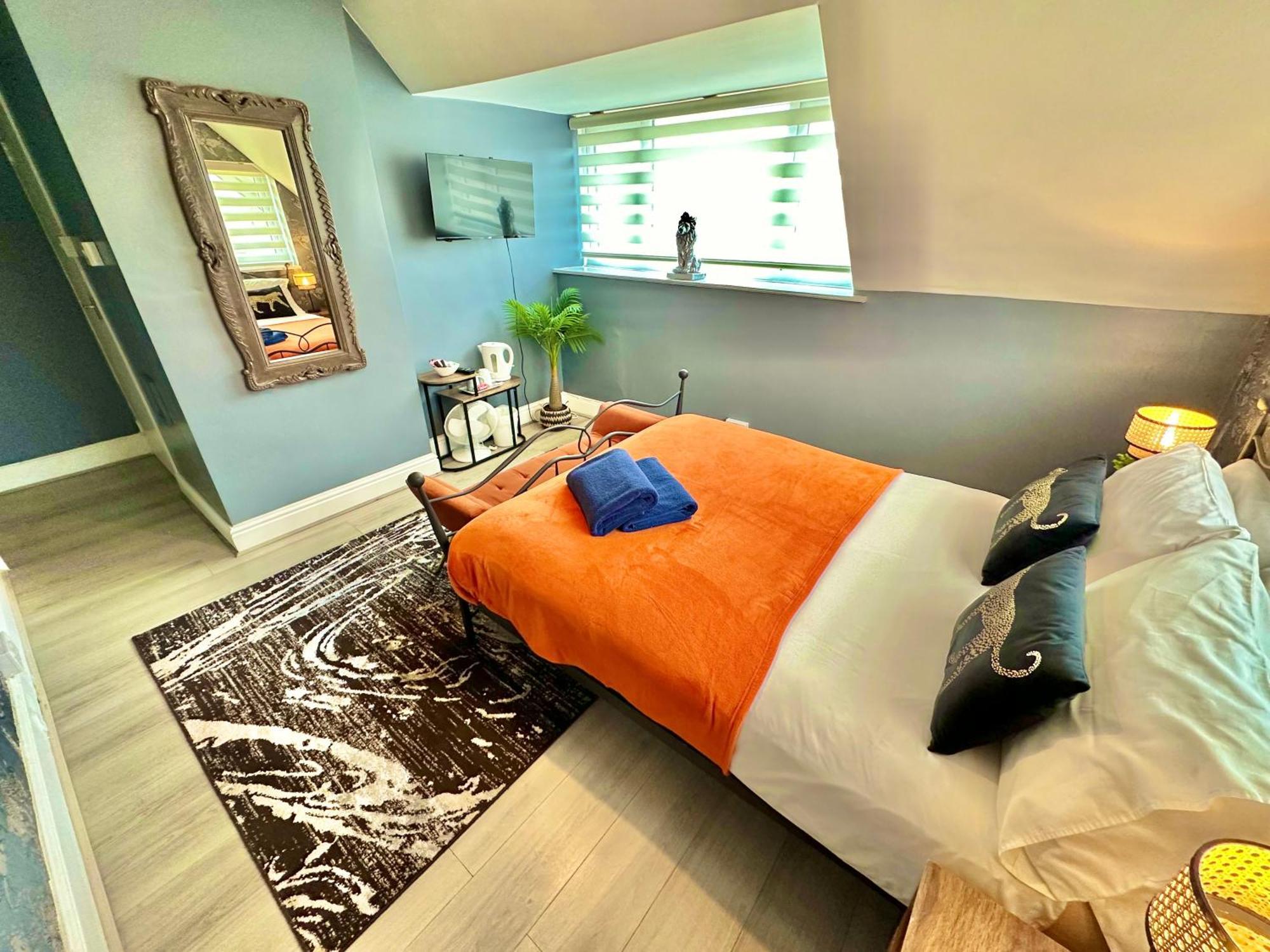 Lemur Lodge - Boutique Apartments - Short Stroll To The Beach Μπόρνμουθ Εξωτερικό φωτογραφία