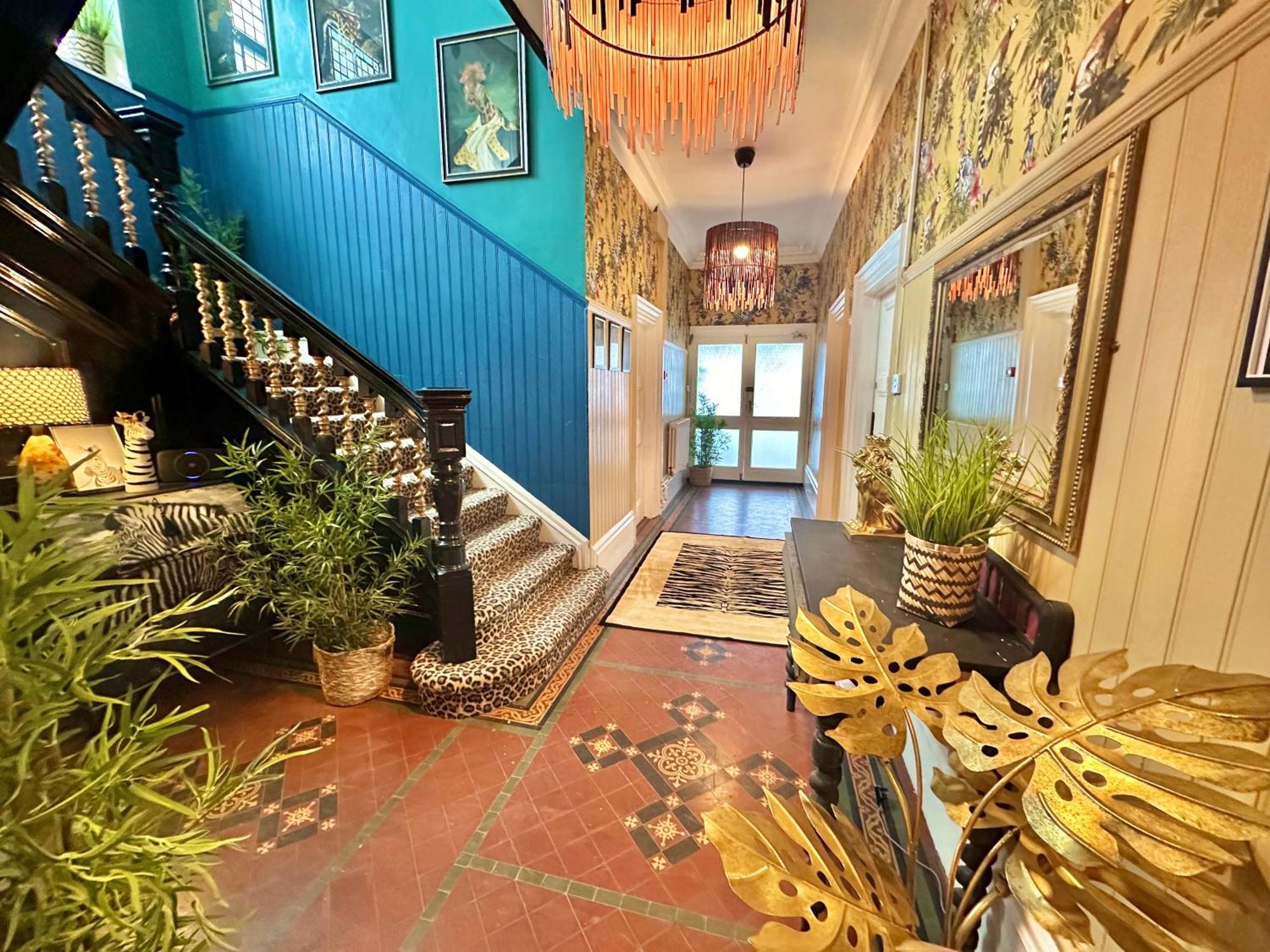 Lemur Lodge - Boutique Apartments - Short Stroll To The Beach Μπόρνμουθ Εξωτερικό φωτογραφία