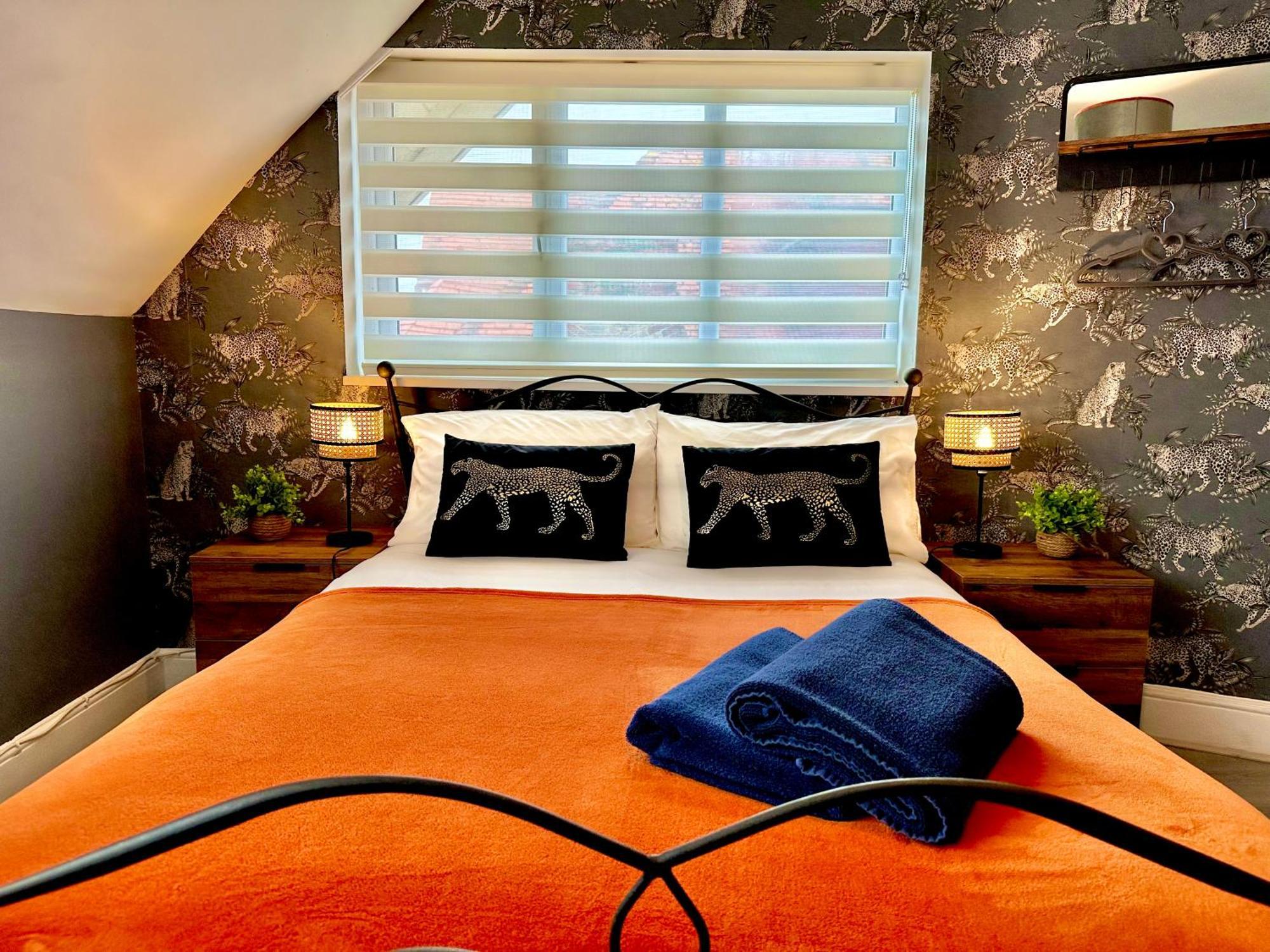 Lemur Lodge - Boutique Apartments - Short Stroll To The Beach Μπόρνμουθ Εξωτερικό φωτογραφία