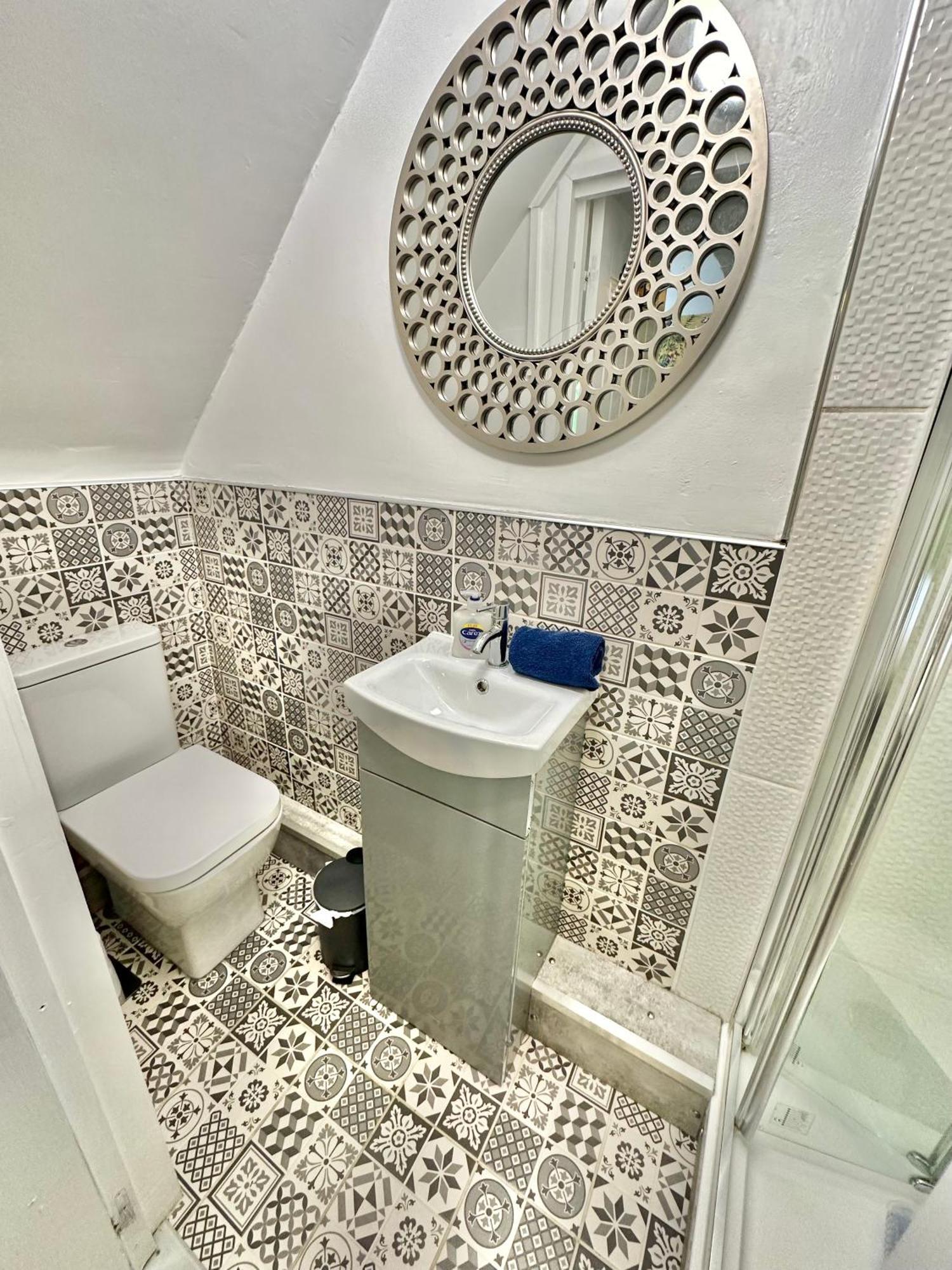 Lemur Lodge - Boutique Apartments - Short Stroll To The Beach Μπόρνμουθ Εξωτερικό φωτογραφία